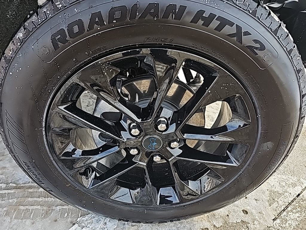 Certified 2025 Jeep Wrangler Unlimited Sahara image 4