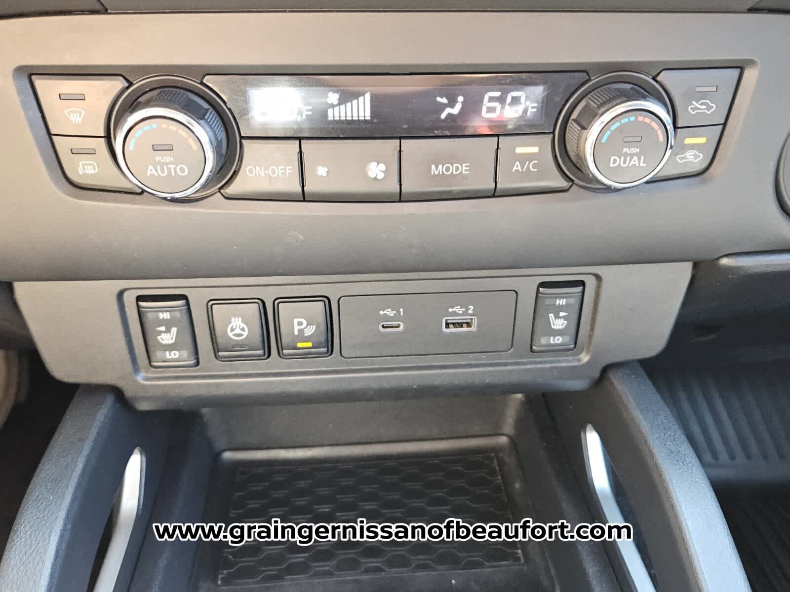 Used 2023 Nissan Frontier SV w/ SV Convenience Package image 10