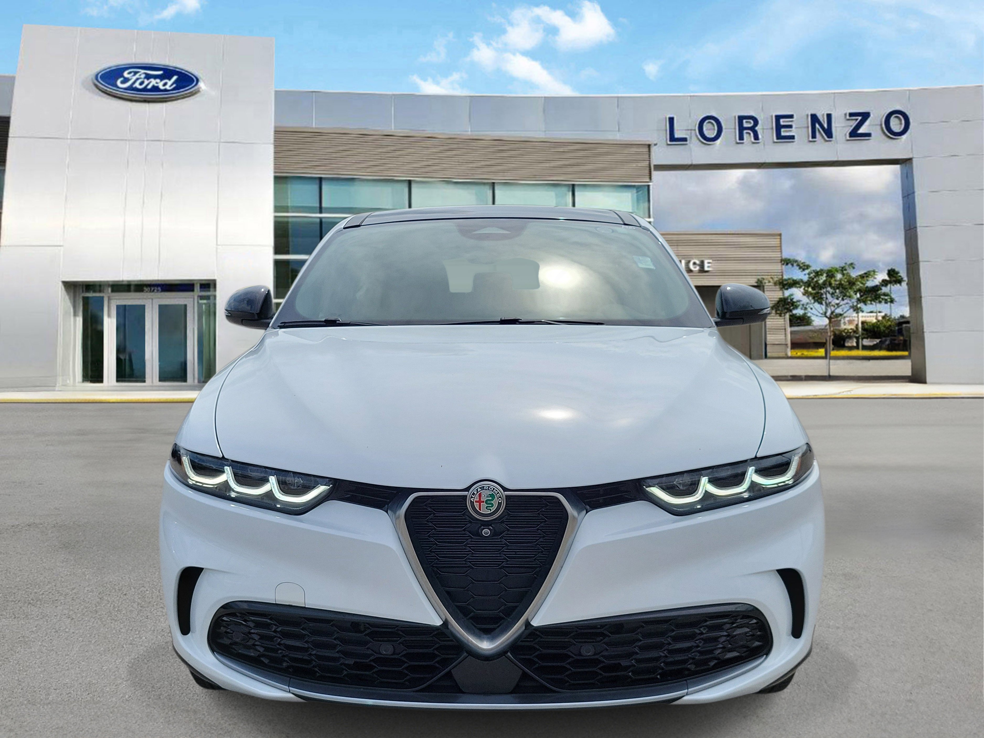 Used 2024 Alfa Romeo Tonale Ti w/ Active Assist Package AWD/4WD image 2