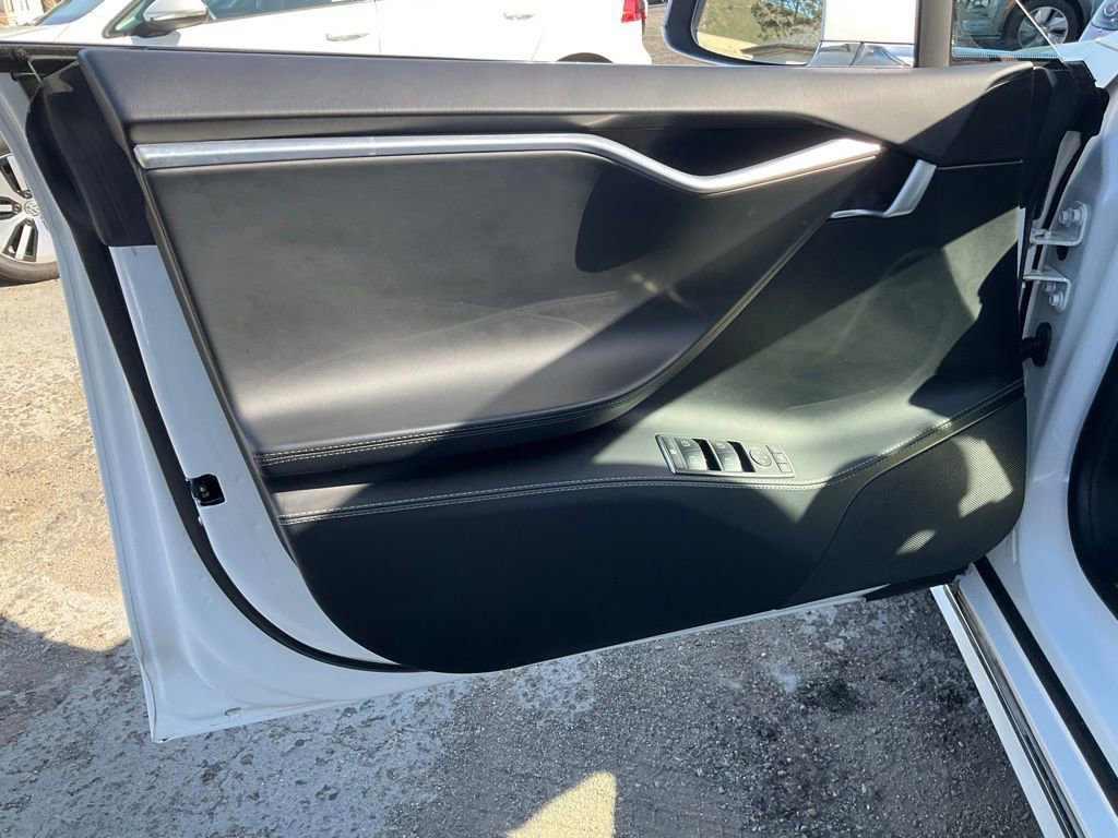 Used 2017 Tesla Model S 75 RWD image 23