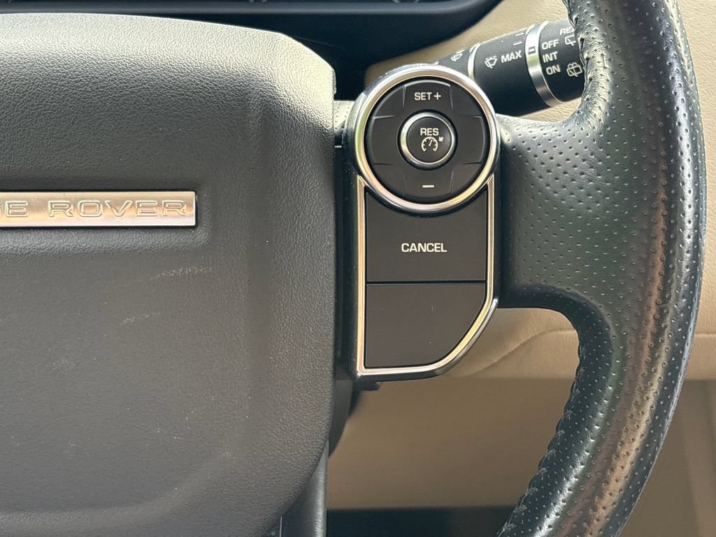Used 2017 Land Rover Range Rover Sport SE AWD/4WD image 20