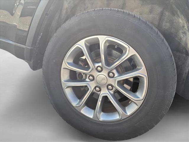 Used 2016 Jeep Grand Cherokee Limited AWD/4WD image 8