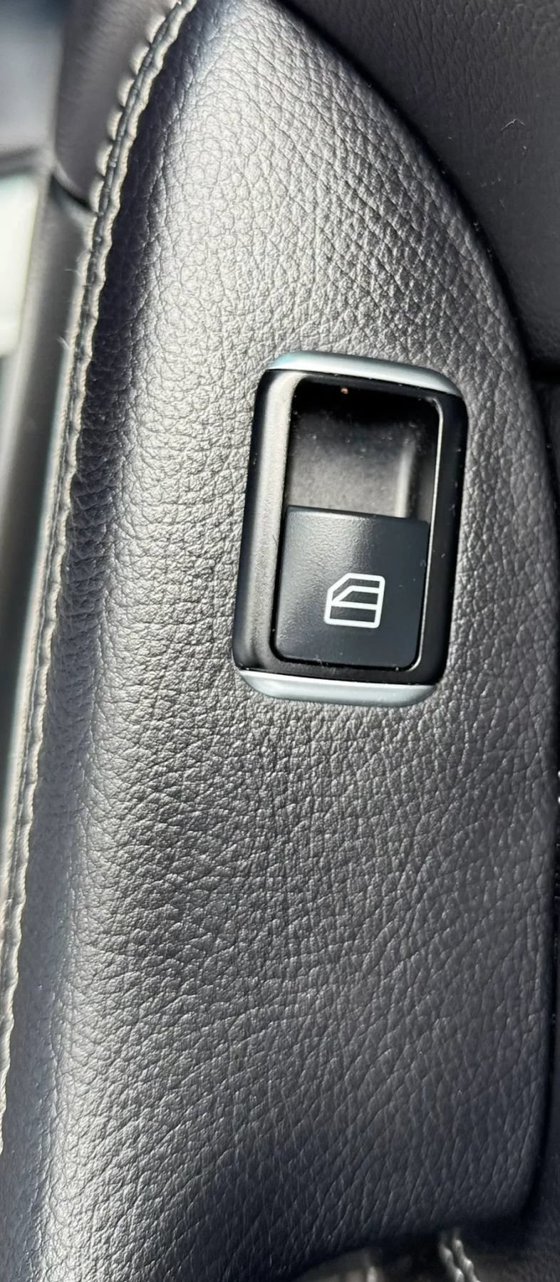 Used 2016 Mercedes-Benz GL 450 4MATIC image 36