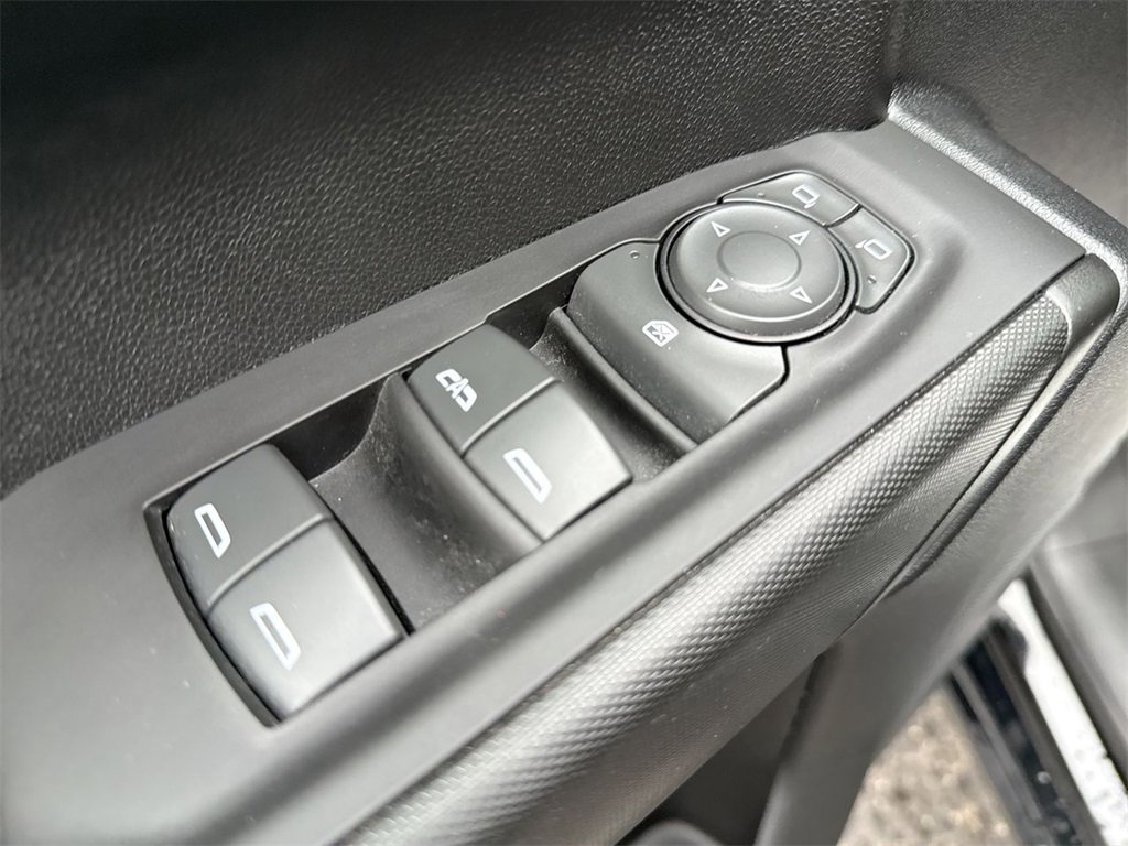 Used 2022 Chevrolet Silverado 1500 Custom image 13