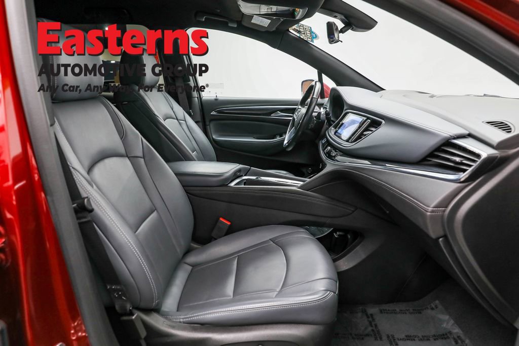 Used 2024 Buick Enclave Premium image 28