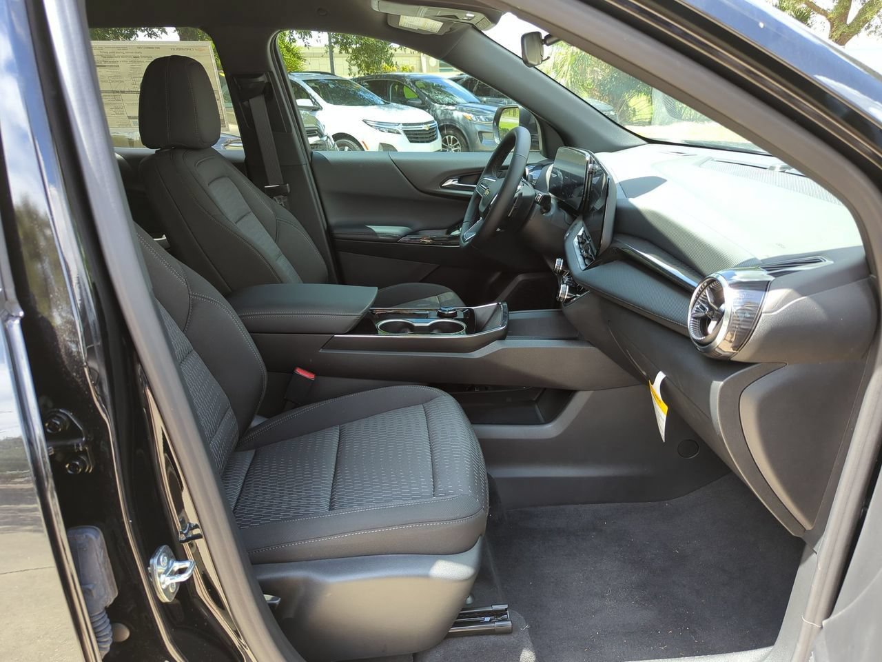 New 2027 Chevrolet Equinox LT FWD image 23