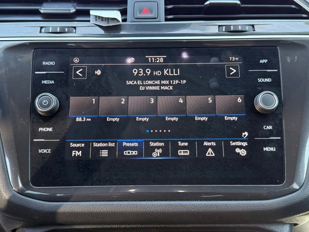 Used 2023 Volkswagen Tiguan SE image 23