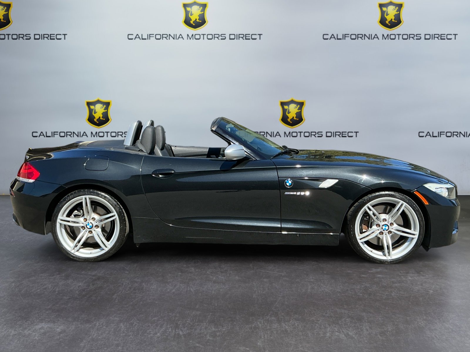 Used 2011 BMW Z4 sDrive35is image 4