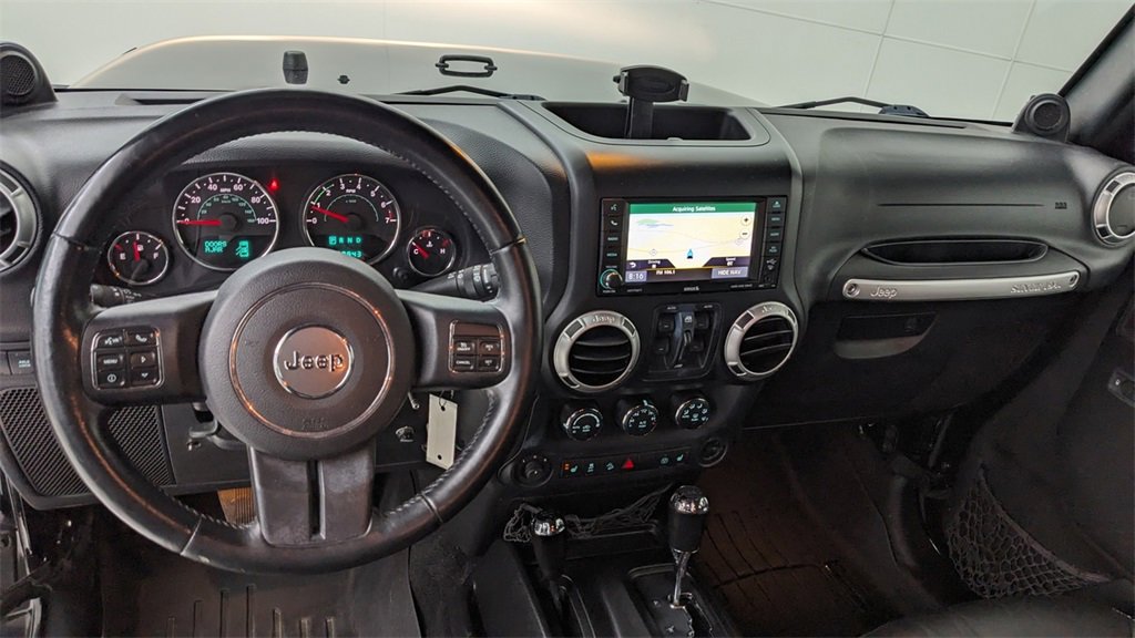 Used 2014 Jeep Wrangler Unlimited Rubicon w/ Connectivity Group image 3