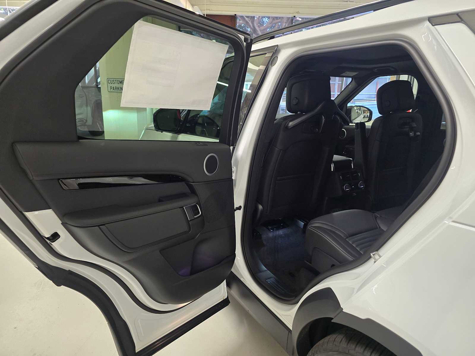 New 2026 Land Rover Discovery S AWD/4WD image 16