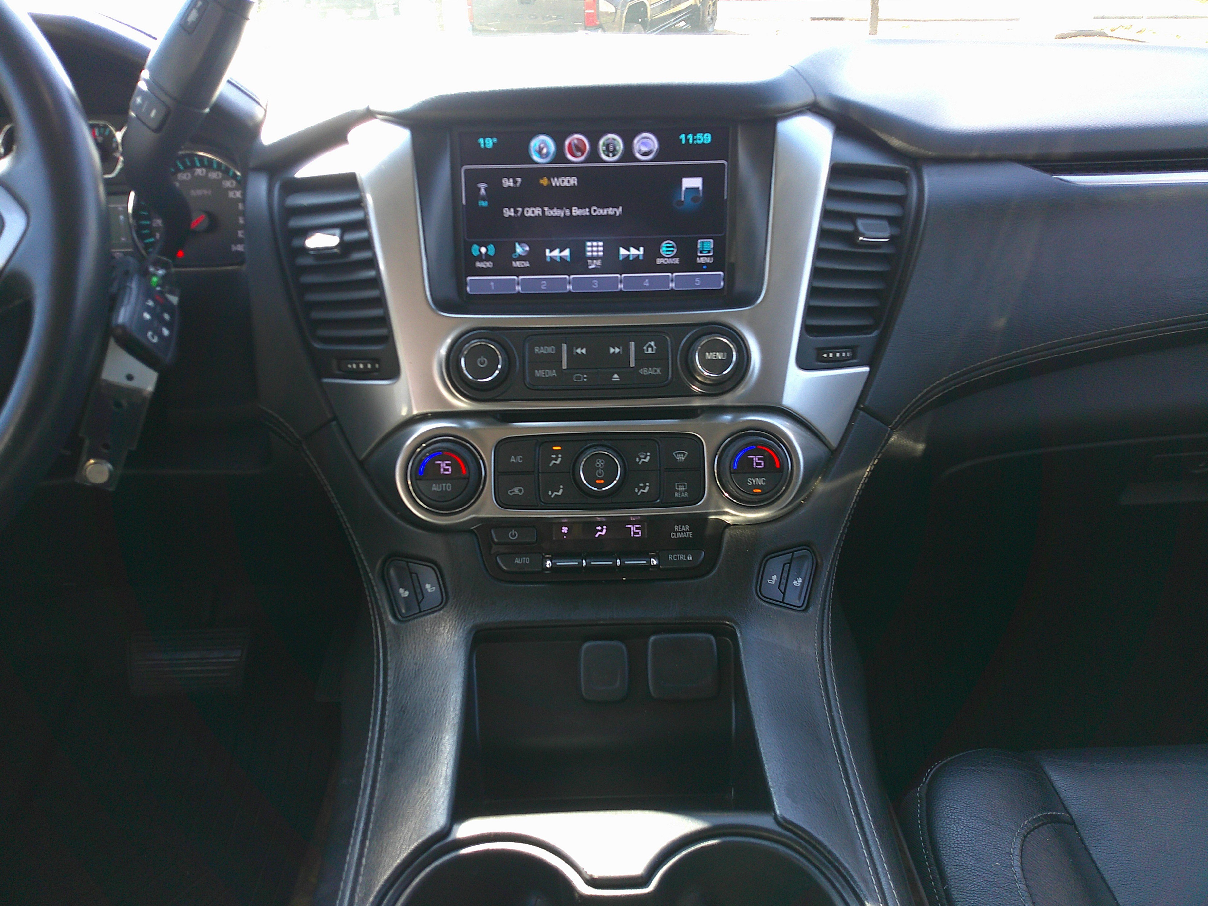 Used 2017 Chevrolet Suburban LT image 40