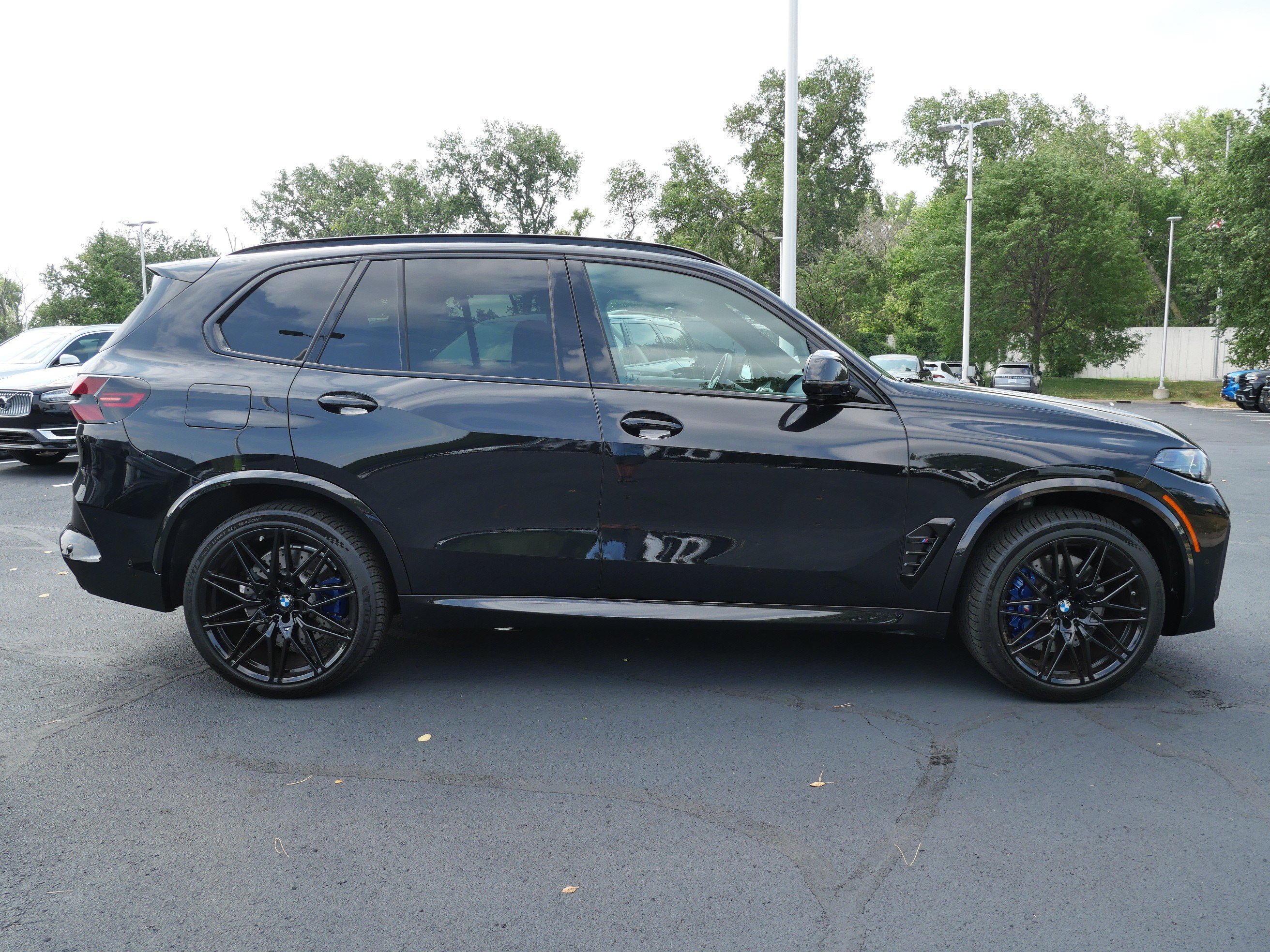Used 2024 BMW X5 M Competition w/ Executive Package AWD/4WD image 6