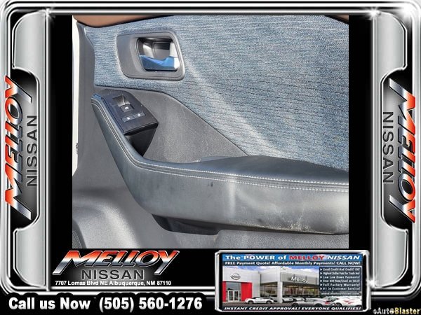 Used 2023 Nissan Rogue SV image 16