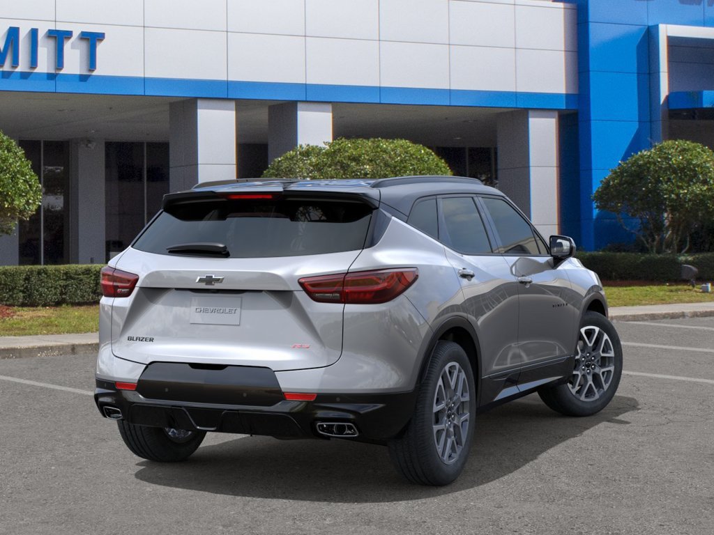New 2026 Chevrolet Blazer RS w/ LPO, Floor Liner Package FWD image 4