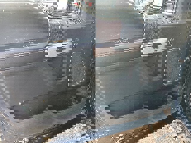 Used 2017 Ford F350 Lariat w/ Chrome Package image 12