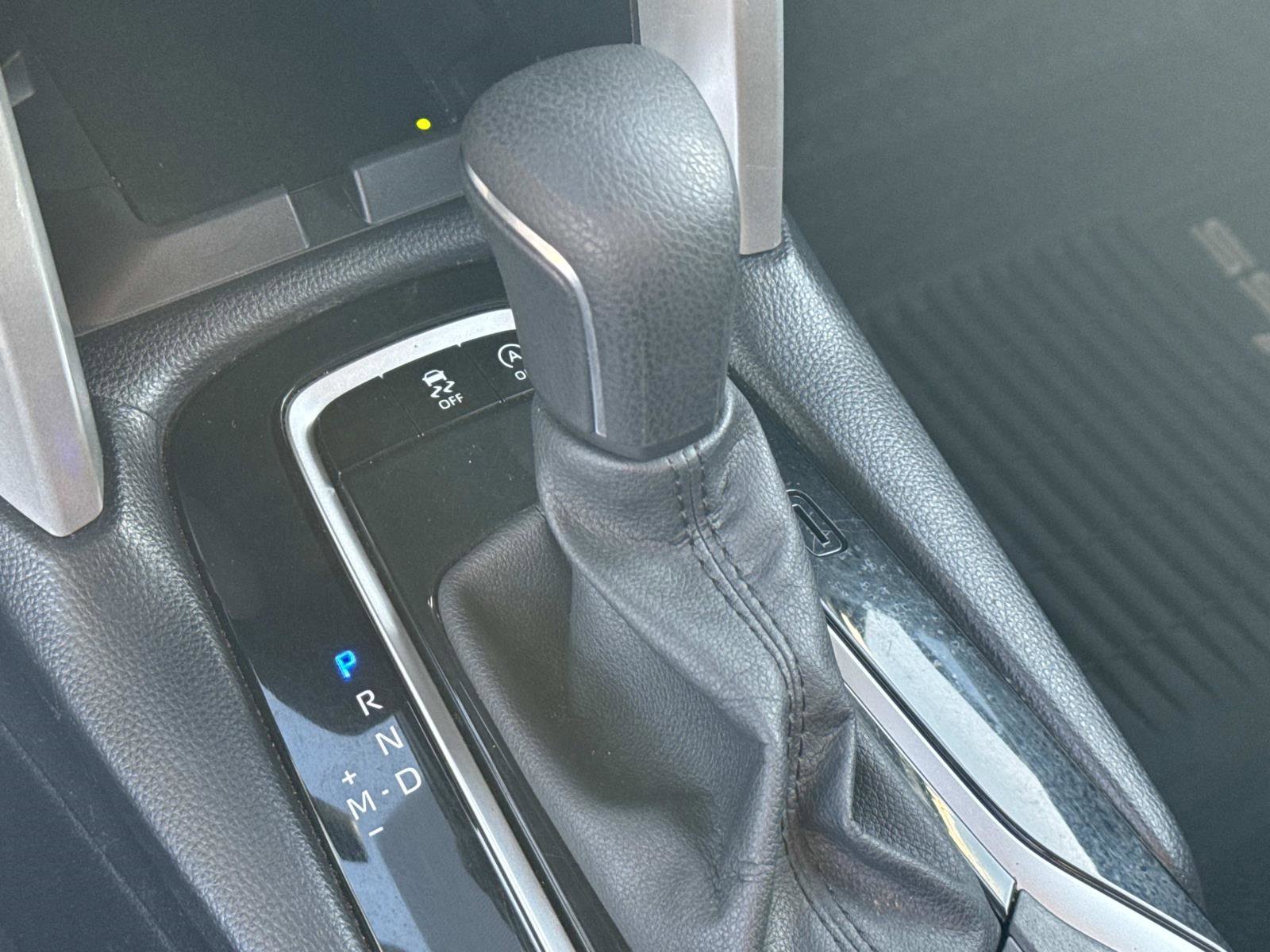 Used 2024 Toyota Corolla Cross LE image 11