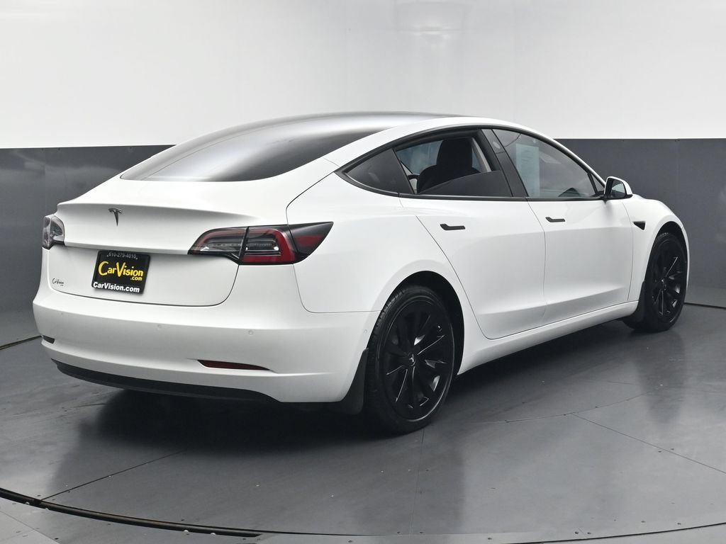 Used 2022 Tesla Model 3 RWD image 5