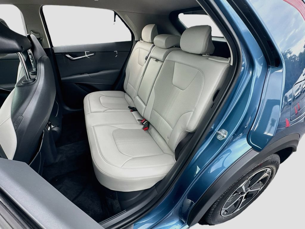 Used 2026 Kia Niro EX FWD image 24