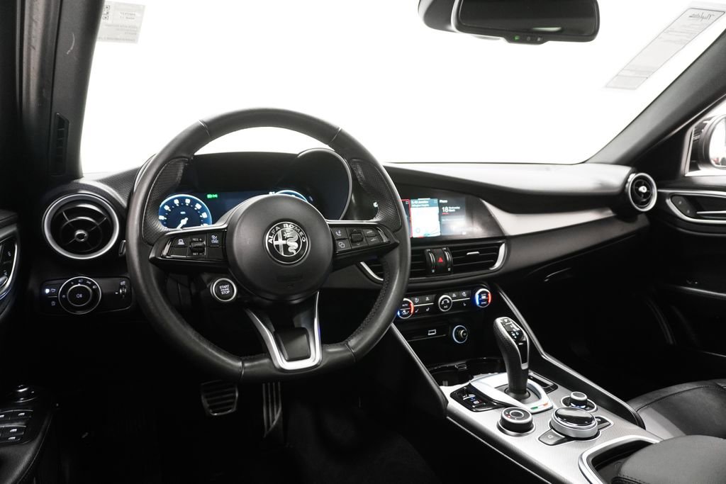 Used 2024 Alfa Romeo Giulia Ti image 15
