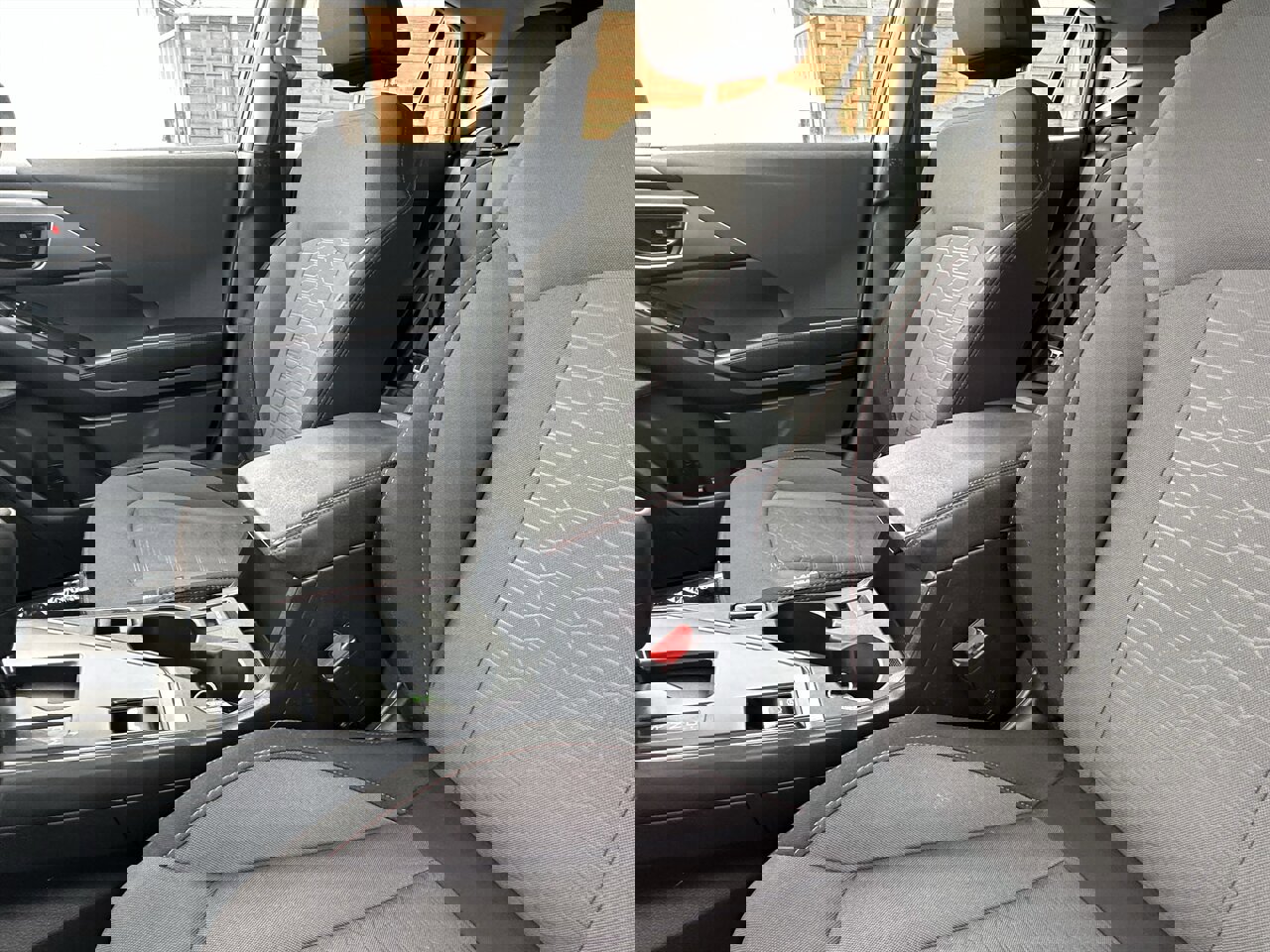 Used 2024 Subaru Impreza 2.0i Sport image 29