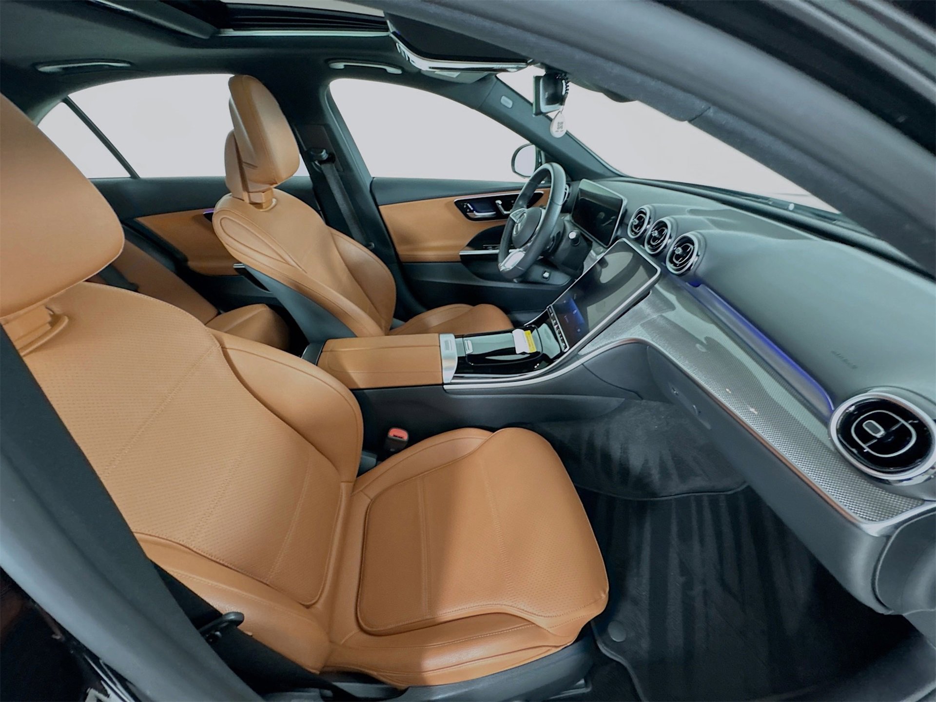 Certified 2025 Mercedes-Benz C 300 Sedan image 31