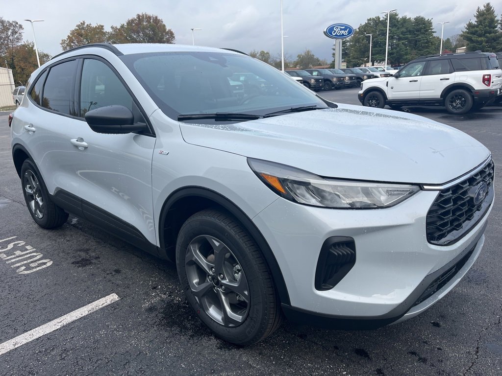 New 2026 Ford Escape ST-Line image 7