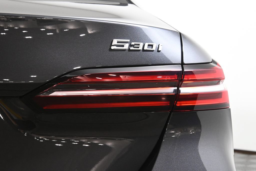 Certified 2026 BMW 530i xDrive AWD/4WD image 13