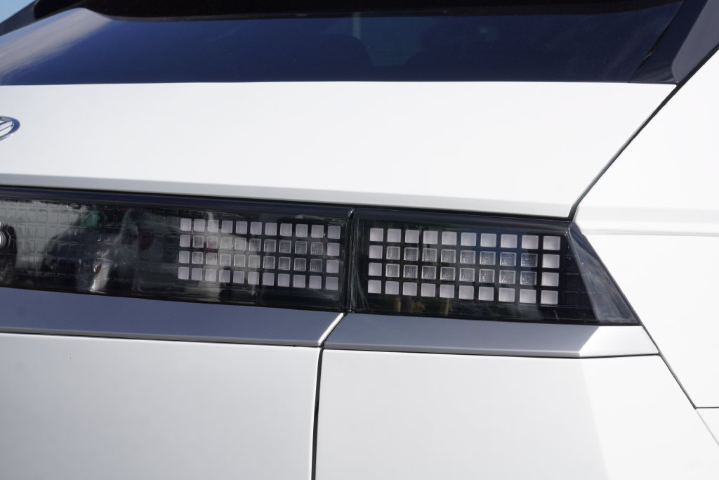 Used 2024 Hyundai Ioniq 5 SE RWD image 13