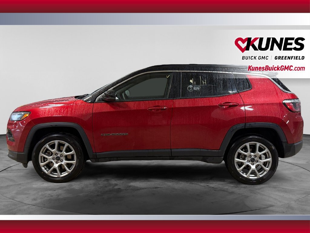 Used 2025 Jeep Compass Limited AWD/4WD image 6