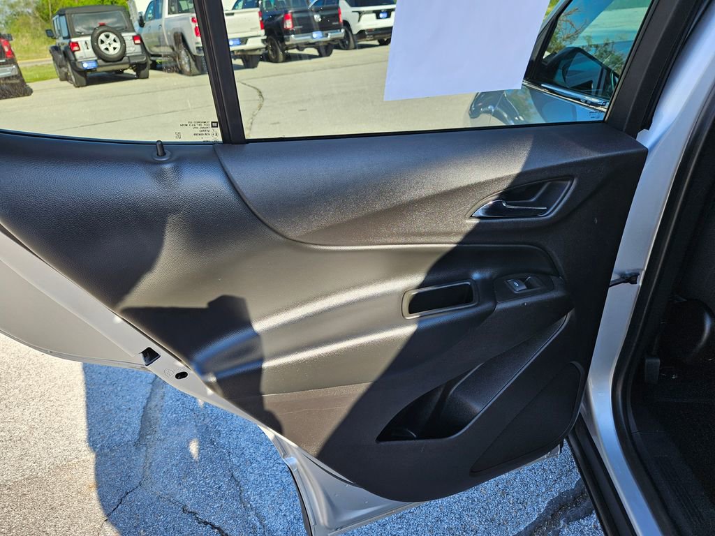 Used 2019 Chevrolet Equinox LT FWD image 24