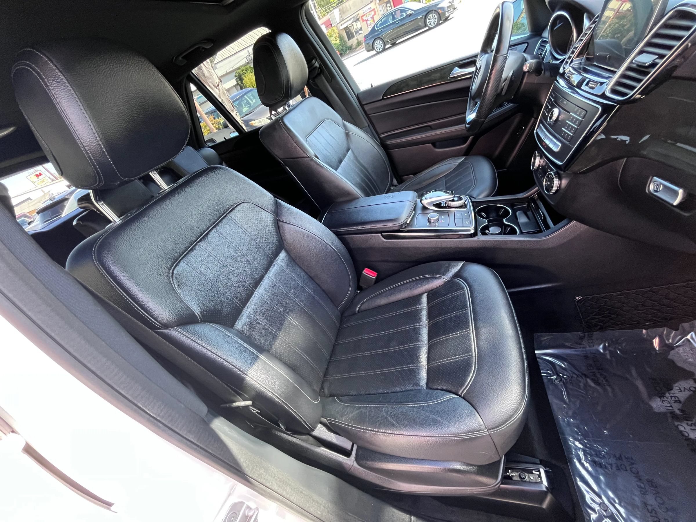 Used 2016 Mercedes-Benz GLE 350 4MATIC w/ Premium Package image 13