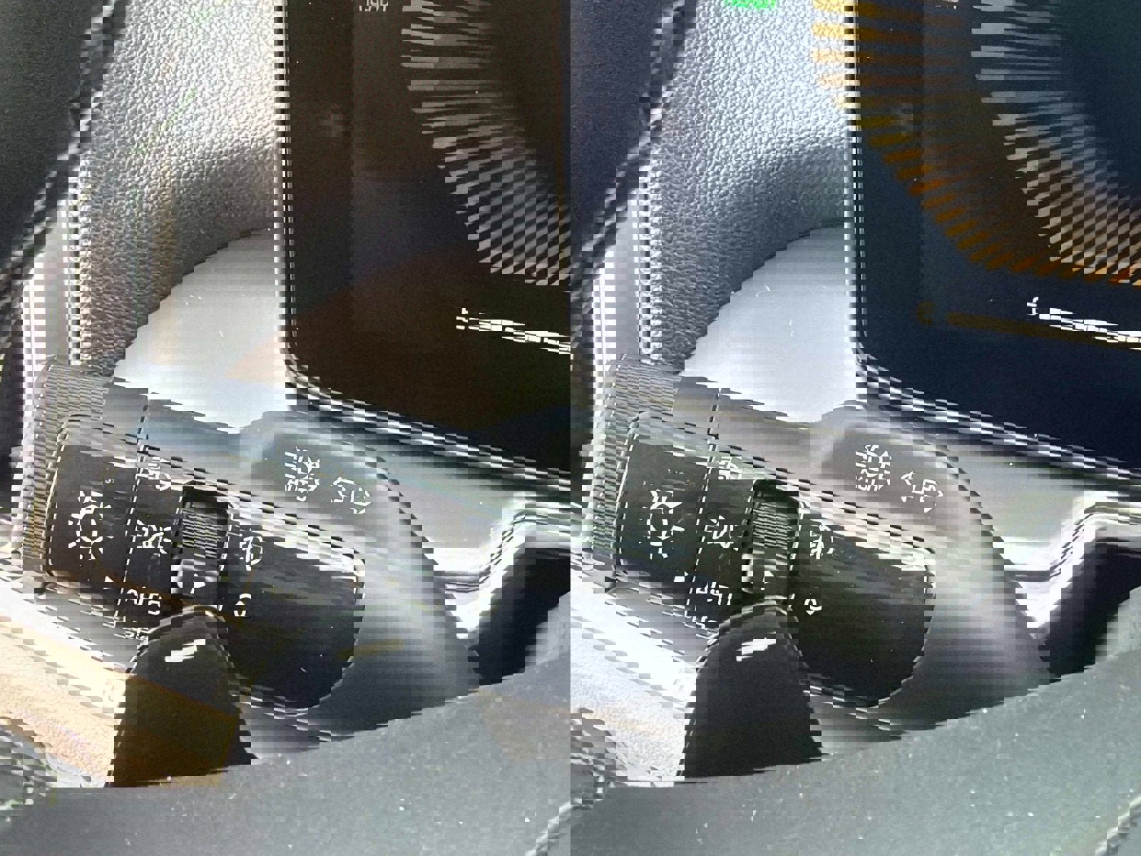 New 2026 Kia Sorento EX image 30