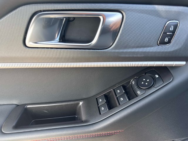 New 2027 Ford Explorer ST-Line w/ ST-Line Street Pack RWD image 21