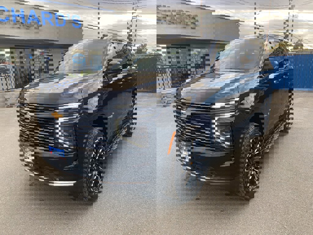 New 2026 Chevrolet Tahoe High Country w/ Sun And Tow Package image 8