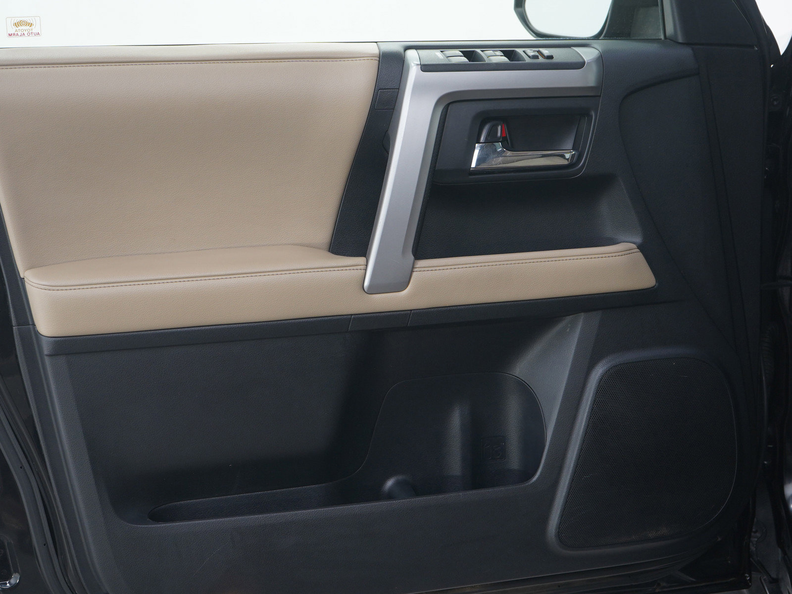 Used 2014 Toyota 4Runner SR5 Premium image 21