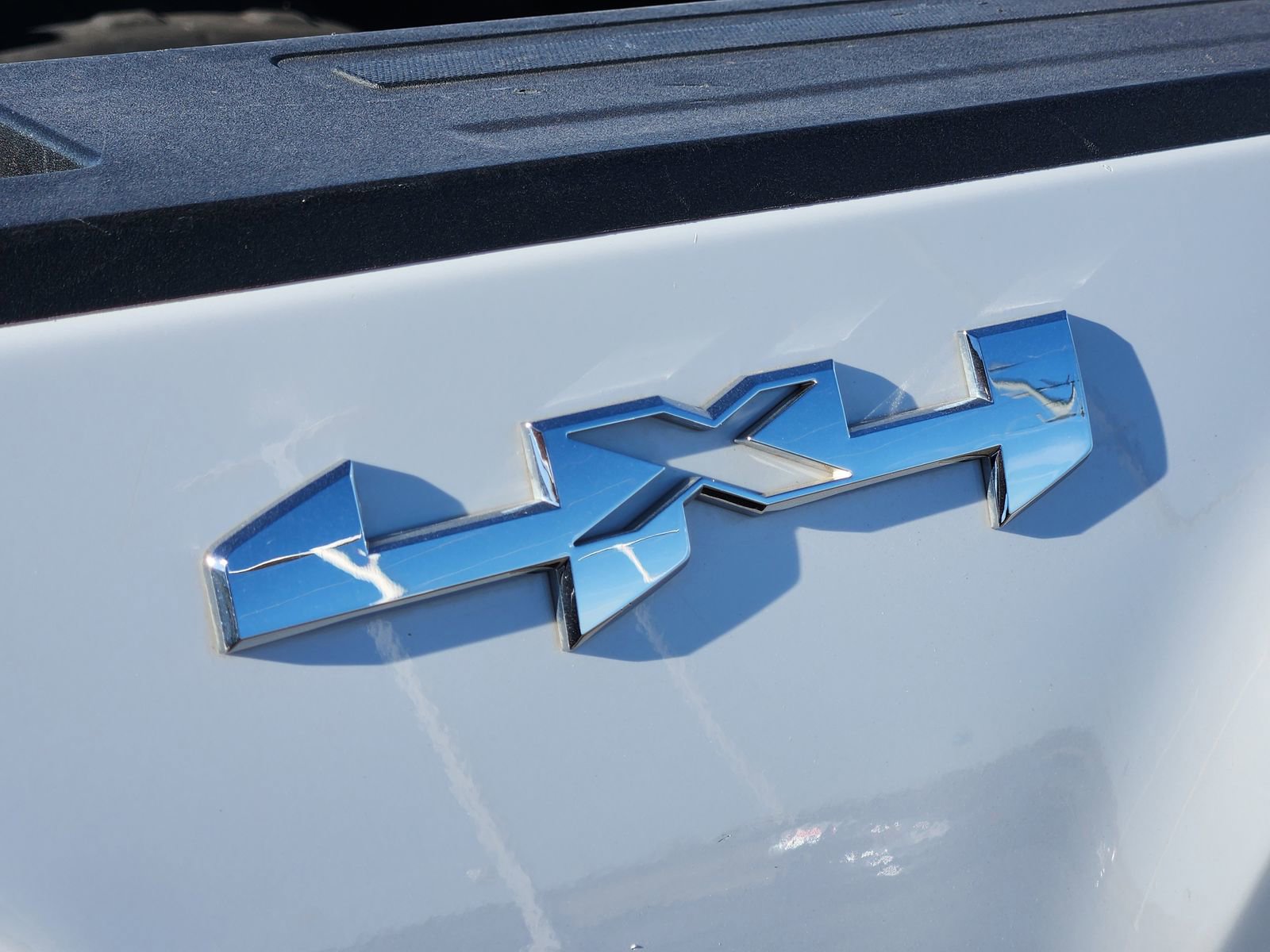 Used 2022 GMC Sierra 2500 SLE w/ SLE Convenience Package image 14