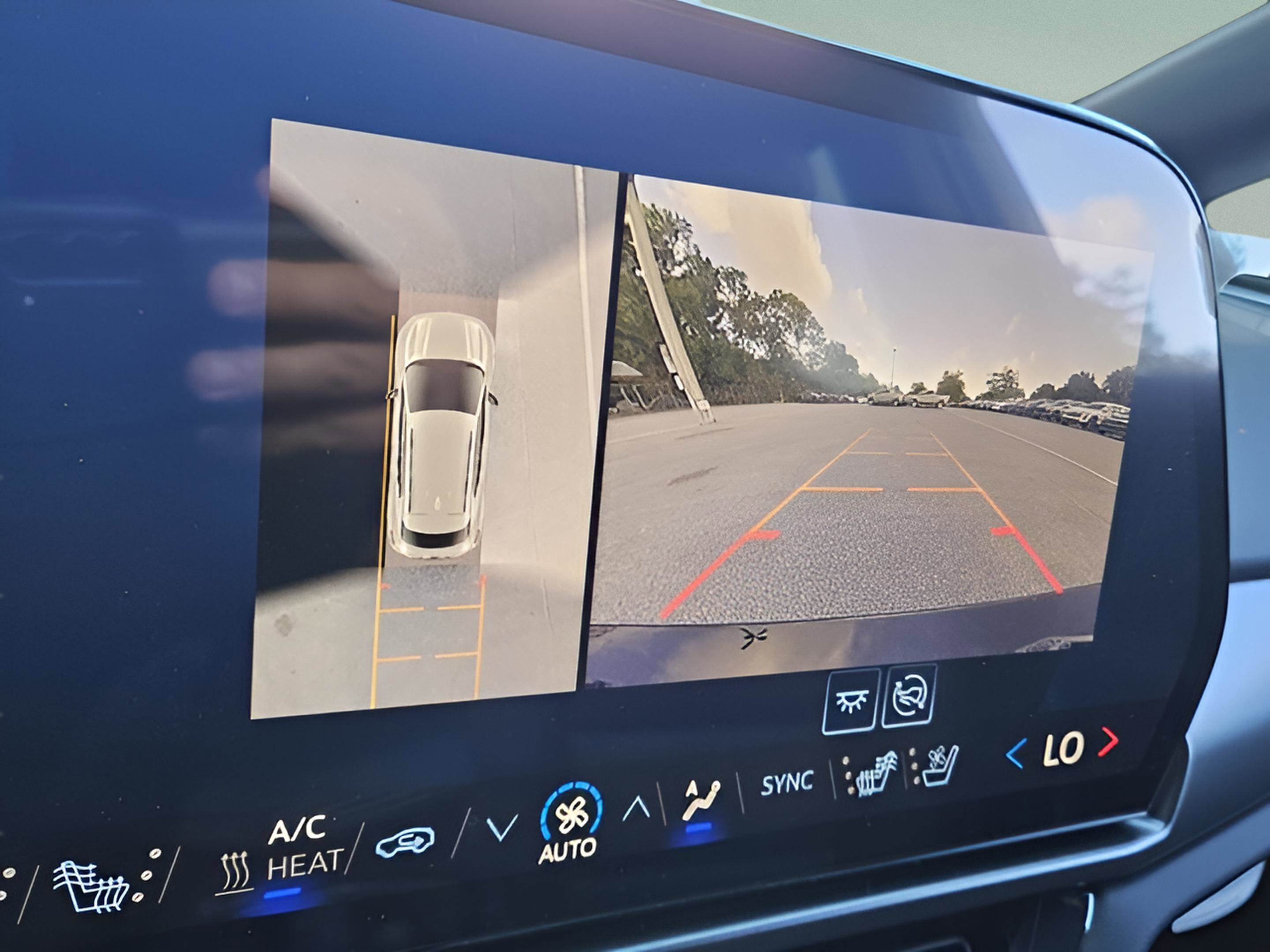 New 2025 Chevrolet Equinox EV RS image 12