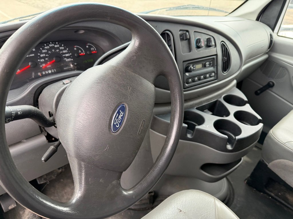 Used 2007 Ford E-250 and Econoline 250 RWD image 10