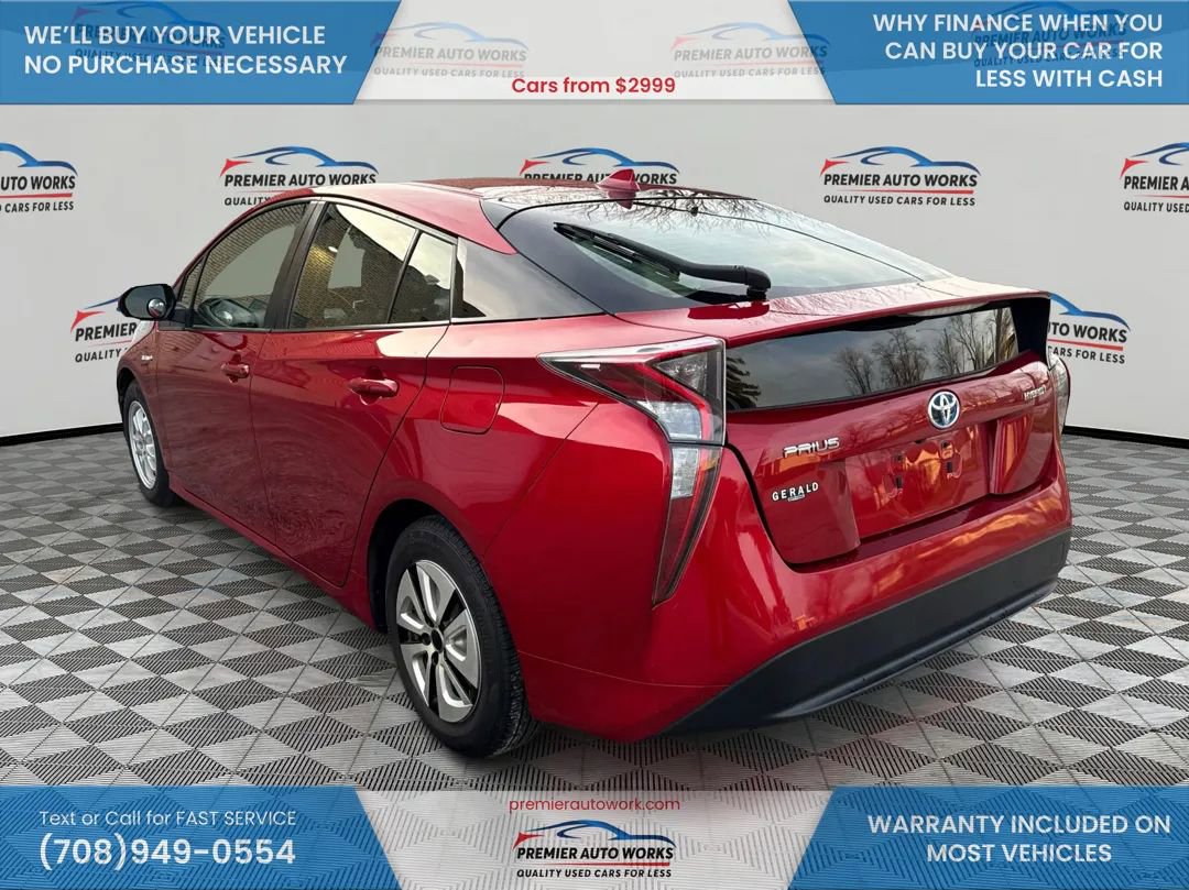 Used 2017 Toyota Prius Two w/ Carpet Mat Package image 7