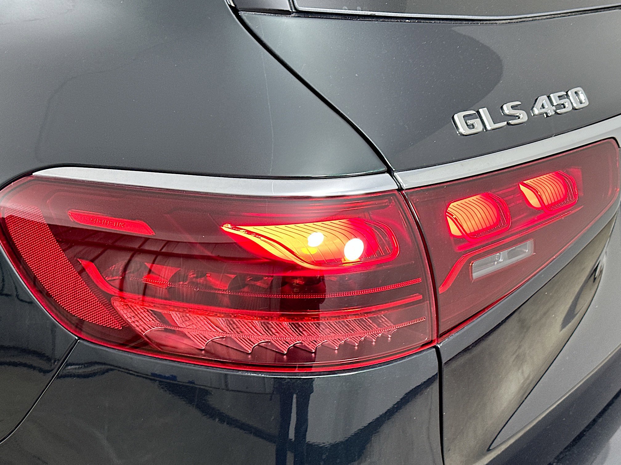 Certified 2025 Mercedes-Benz GLS 450 4MATIC image 40