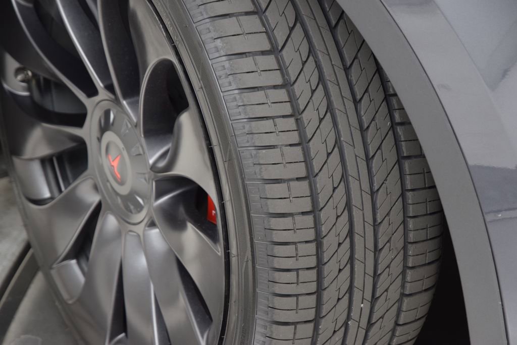 Used 2022 Tesla Model Y Performance image 27