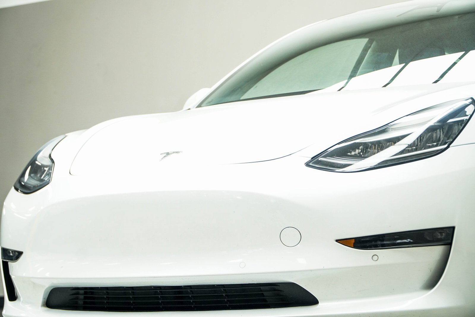 Used 2019 Tesla Model 3 Long Range image 2