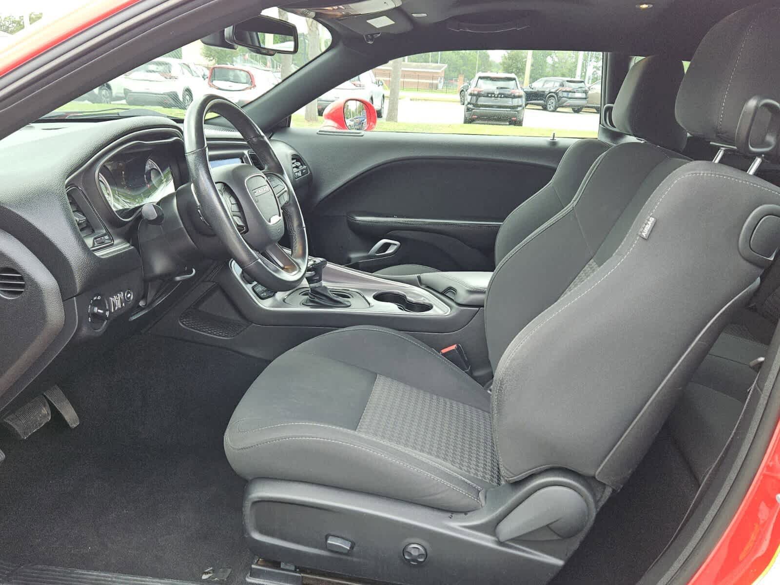 Used 2019 Dodge Challenger R/T Scat Pack w/ Shaker Package RWD image 3