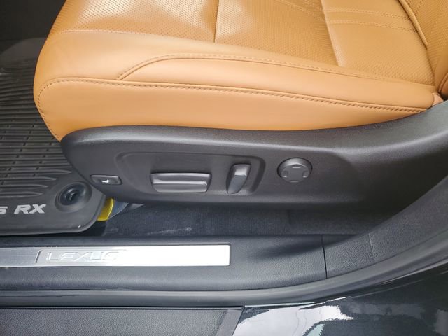 Used 2022 Lexus RX 450h AWD w/ Luxury Package image 18