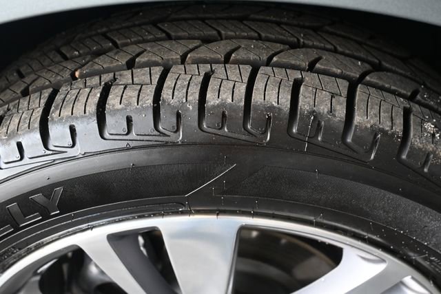 Used 2024 Cadillac XT5 Premium Luxury w/ LPO, Premium Carpet Package image 28