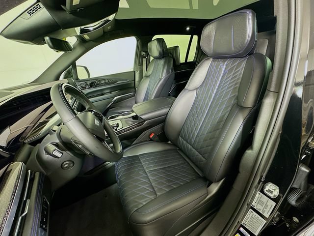 New 2025 Cadillac Escalade IQ Luxury 1 w/ Smart Trailering package AWD/4WD image 18