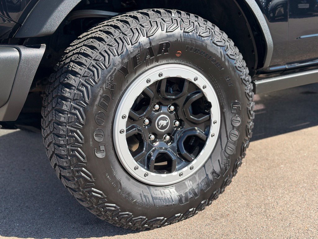 Used 2023 Ford Bronco Black Diamond w/ Sasquatch Package AWD/4WD image 26