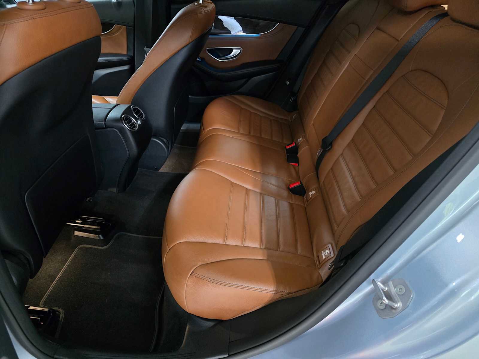 Used 2017 Mercedes-Benz GLC 300 4MATIC image 20