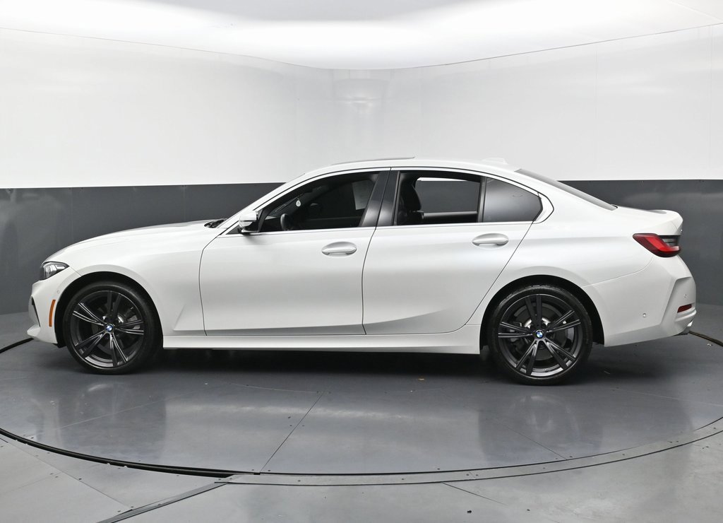 Used 2024 BMW 330i xDrive Sedan w/ Premium Package image 8