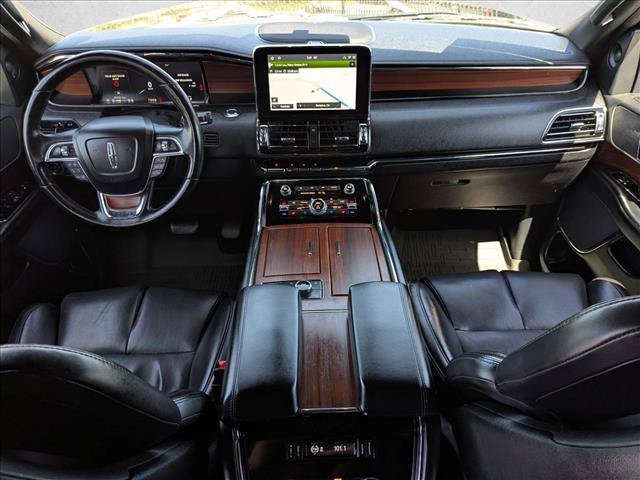 Used 2021 Lincoln Navigator L Reserve w/ Cargo Convenience Package RWD image 18